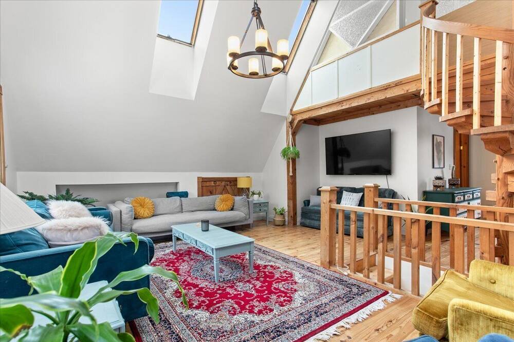 Photo of Livingroom in Tiny