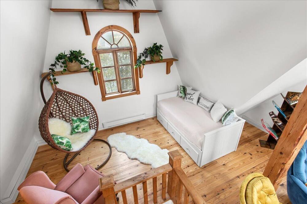 Photo of Livingroom in Tiny