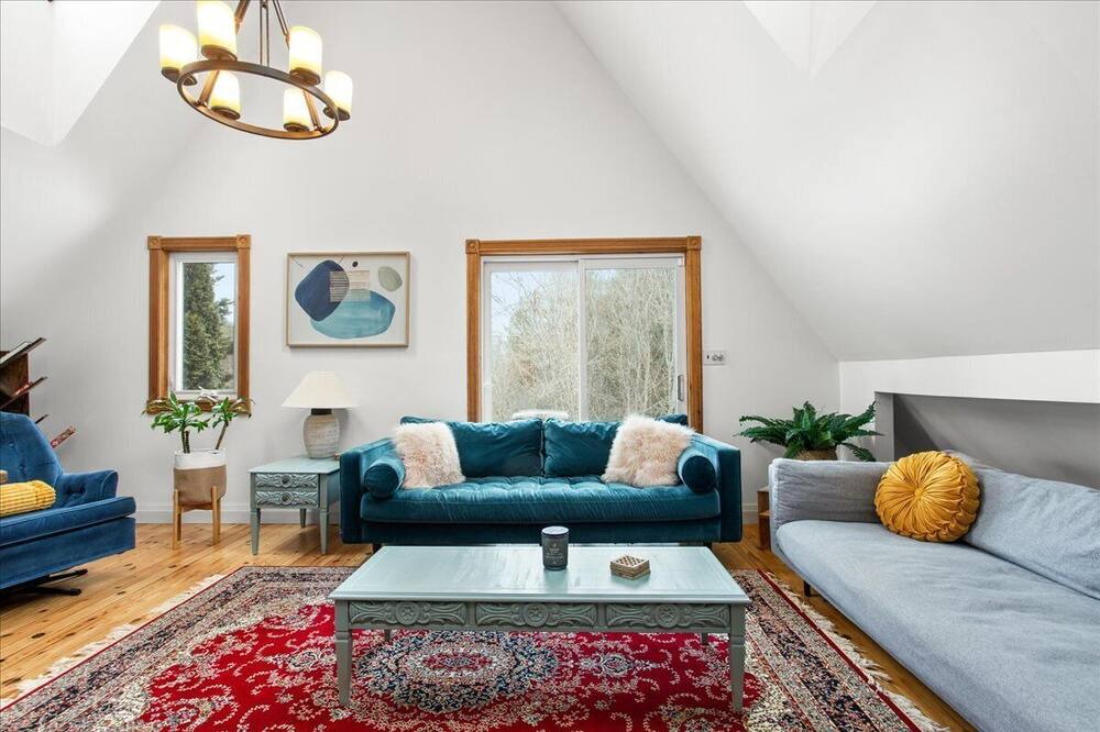 Photo of Livingroom in Tiny
