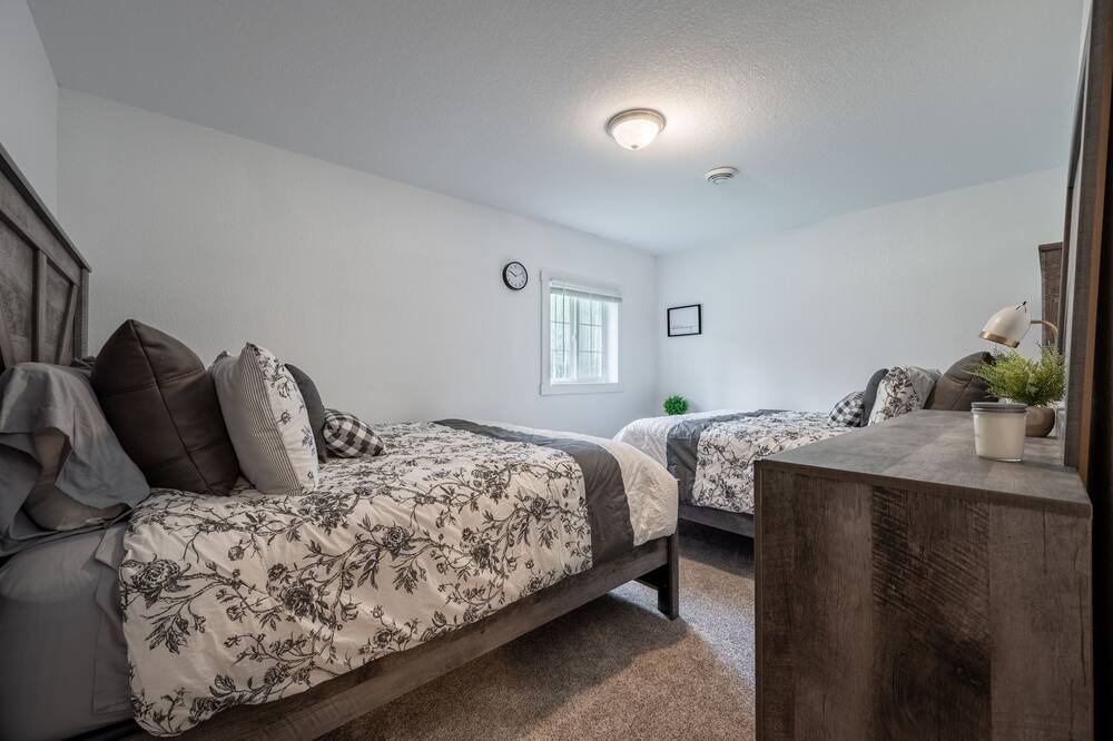 Photo of Bedroom in Northeast Itasca