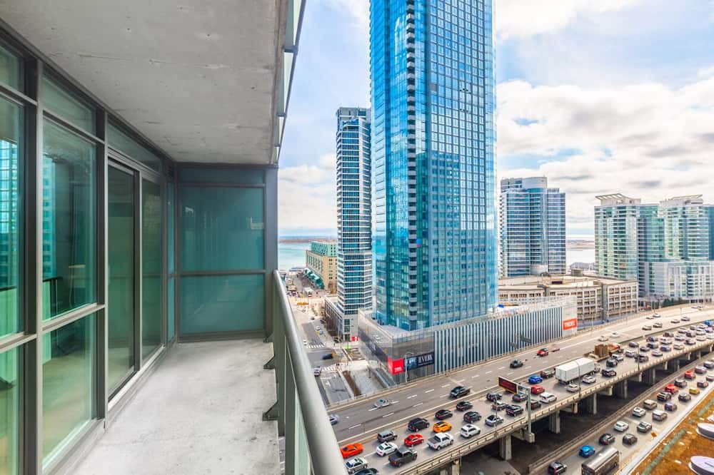 Photo of Patio Balcony in Financial District