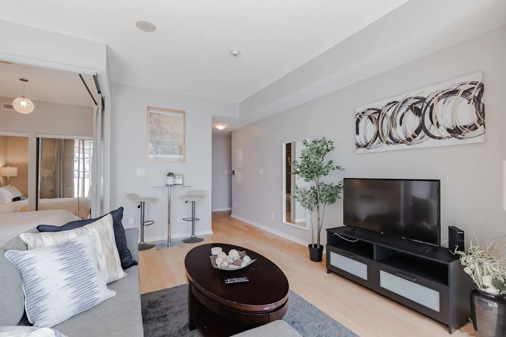 Photo of Livingroom in Financial District