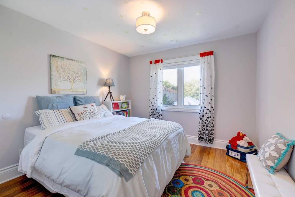 Photo of Bedroom in Old East York