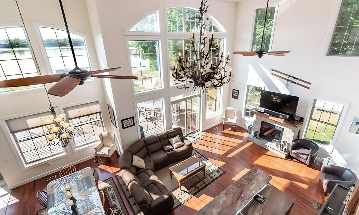 Photo of Livingroom in Rideau Lakes