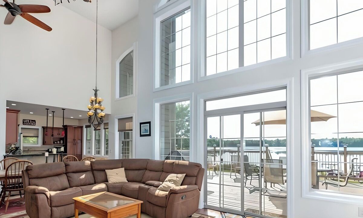 Photo of Livingroom in Rideau Lakes