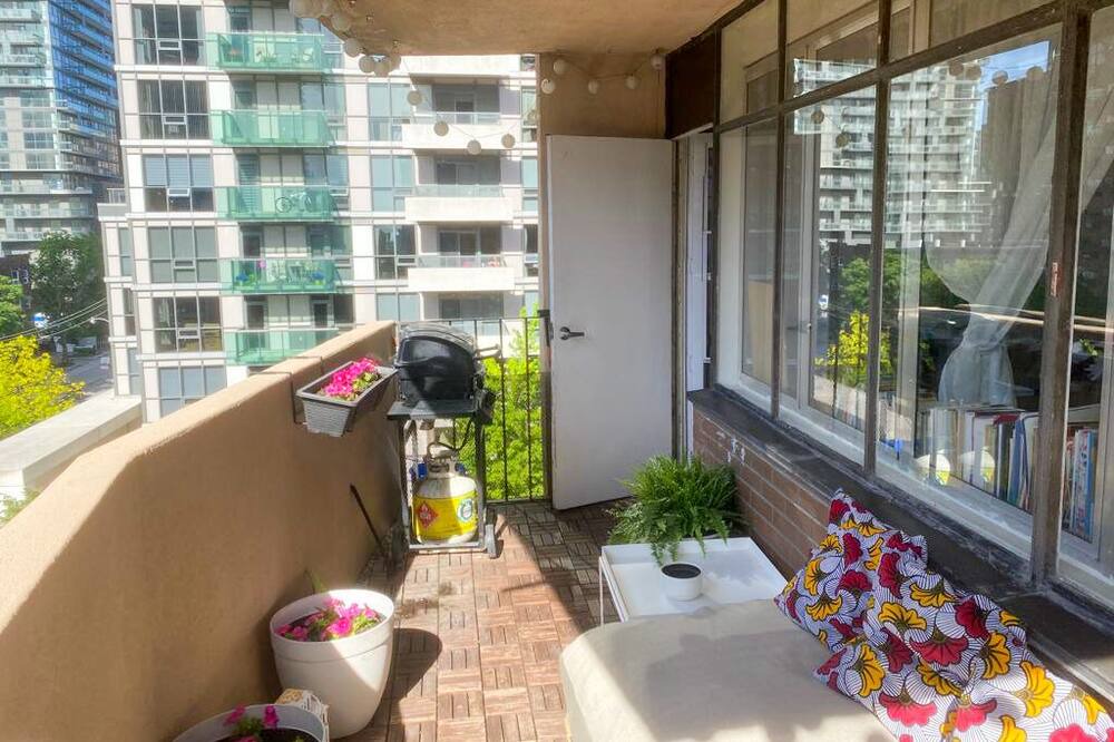 Photo of Patio Balcony in Yonge-Eglinton