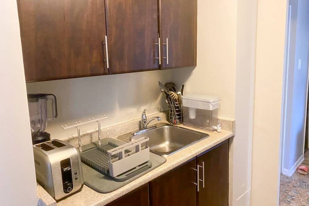 Photo of Kitchen in Yonge-Eglinton