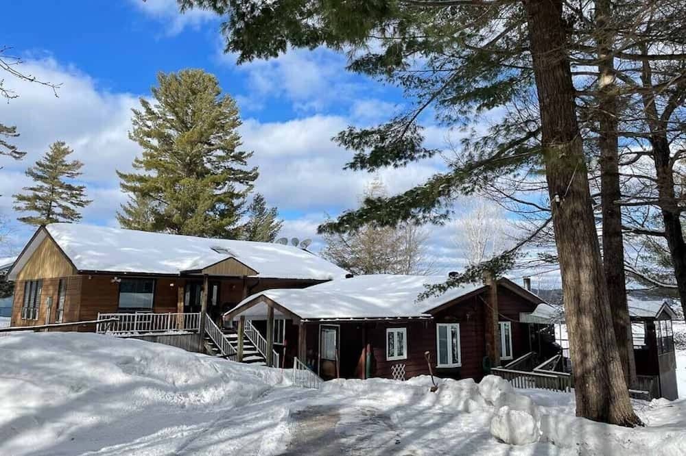 Photo of Outdoor in Addington Highlands