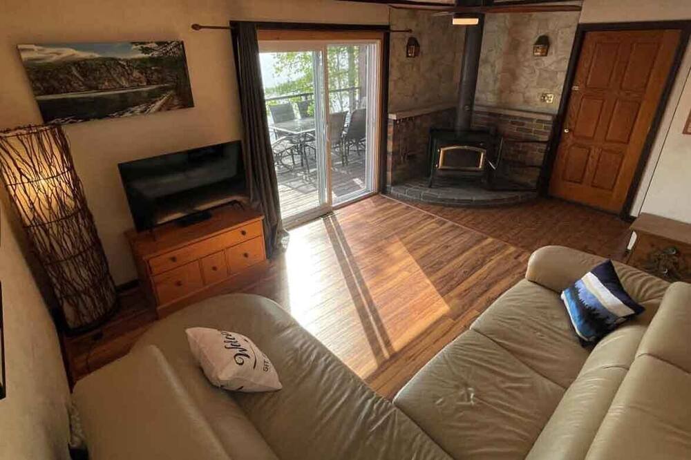 Photo of Bedroom in Addington Highlands