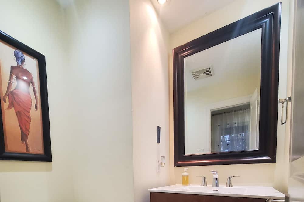 Photo of Bedroom in Stoney Creek