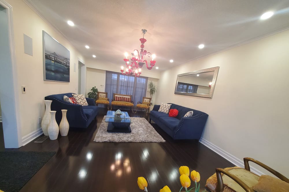 Photo of Bedroom in Stoney Creek
