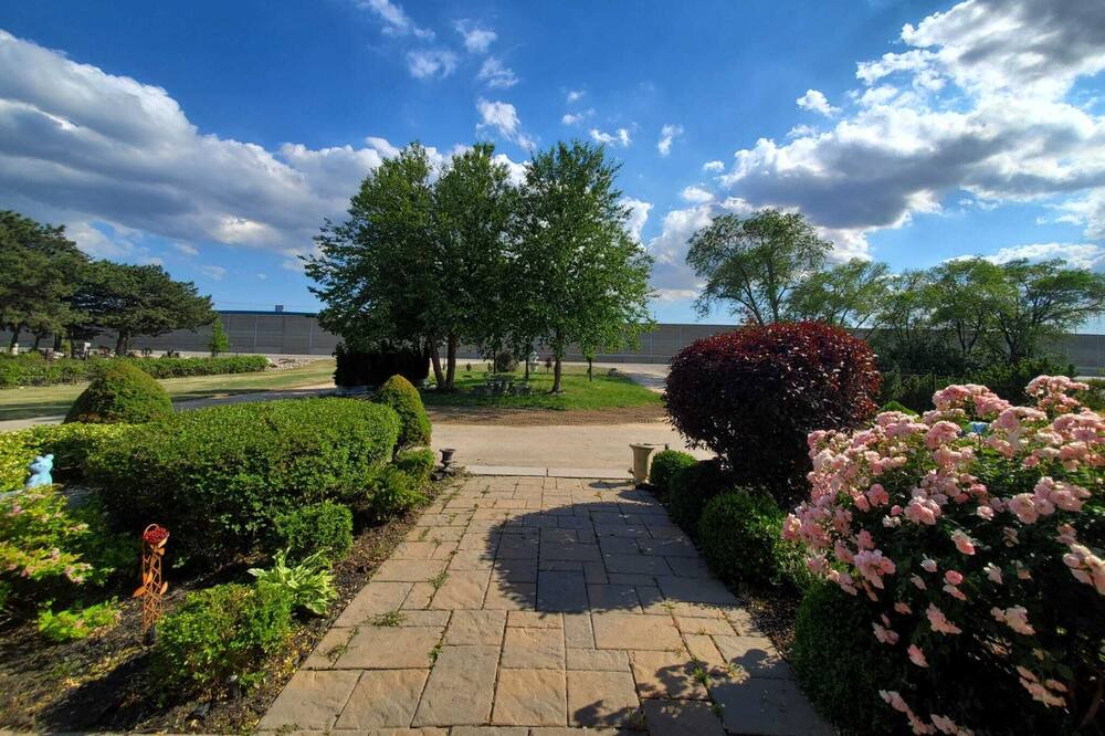 Photo of Others in Stoney Creek
