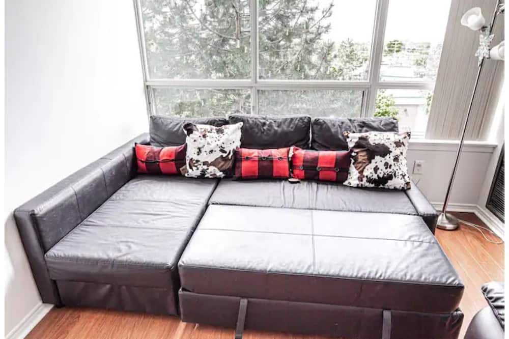 Photo of Livingroom in Scarborough