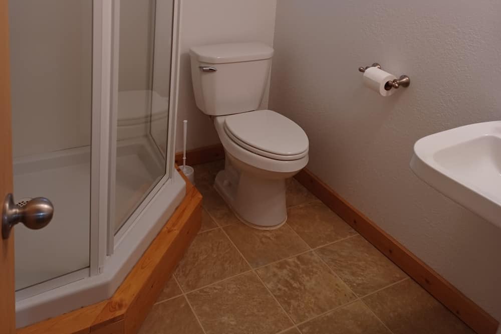 Photo of Bathroom in Akeley