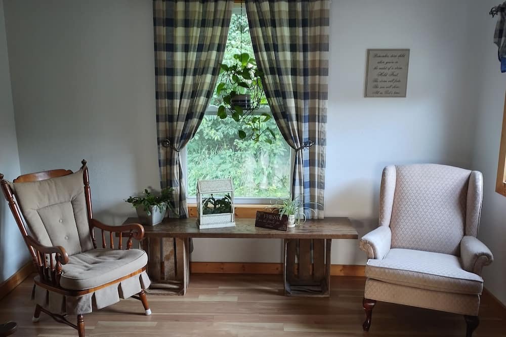 Photo of Livingroom in Akeley