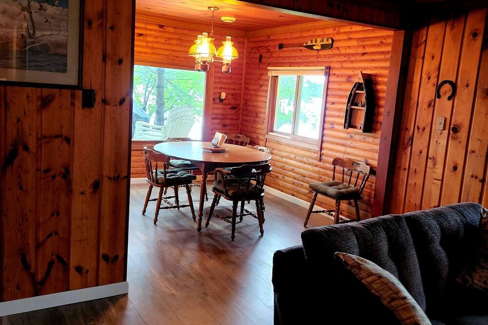Photo of Livingroom in Remer