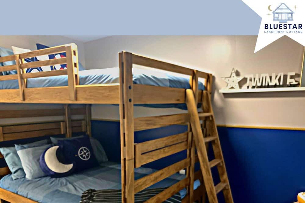 Photo of Bedroom in Leeds and the Thousand Islands