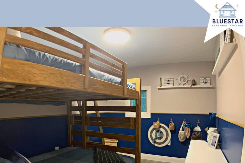 Photo of Bedroom in Leeds and the Thousand Islands