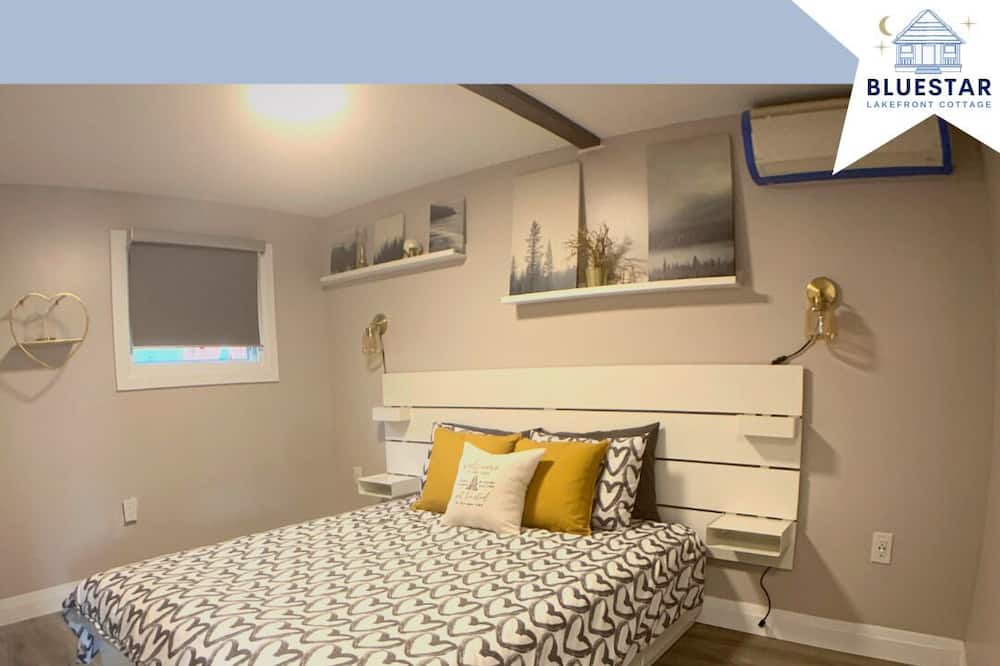 Photo of Bedroom in Leeds and the Thousand Islands