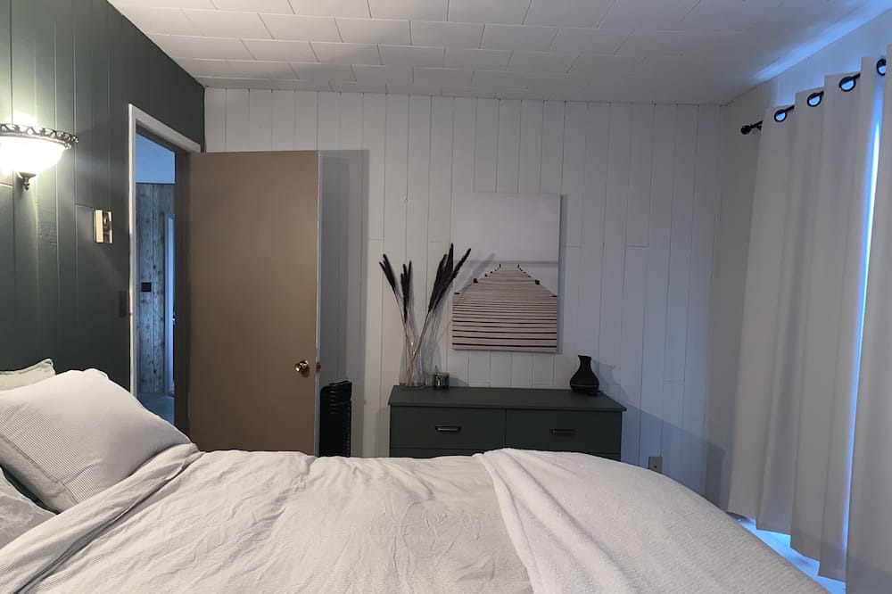 Photo of Bedroom in North Algona Wilberforce