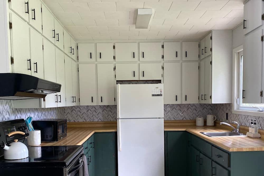 Photo of Kitchen in North Algona Wilberforce