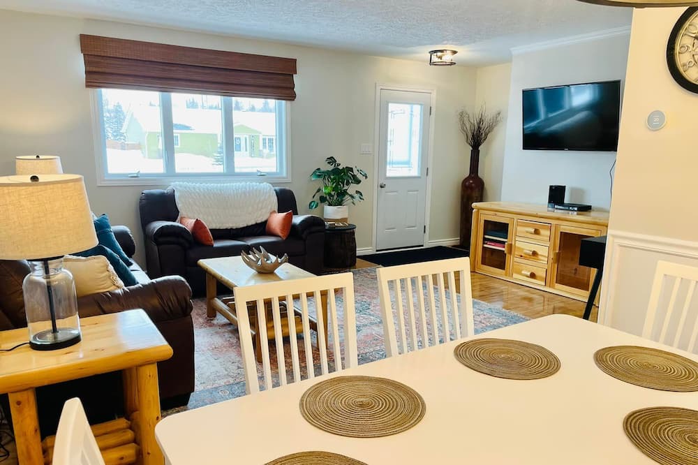 Photo of Livingroom in Marathon