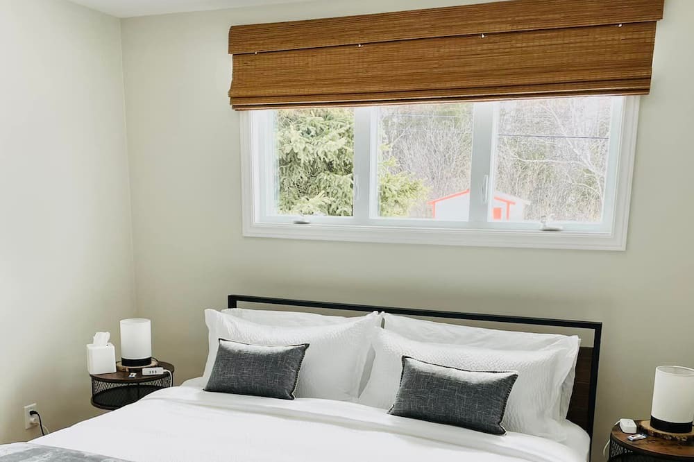 Photo of Bedroom in Marathon