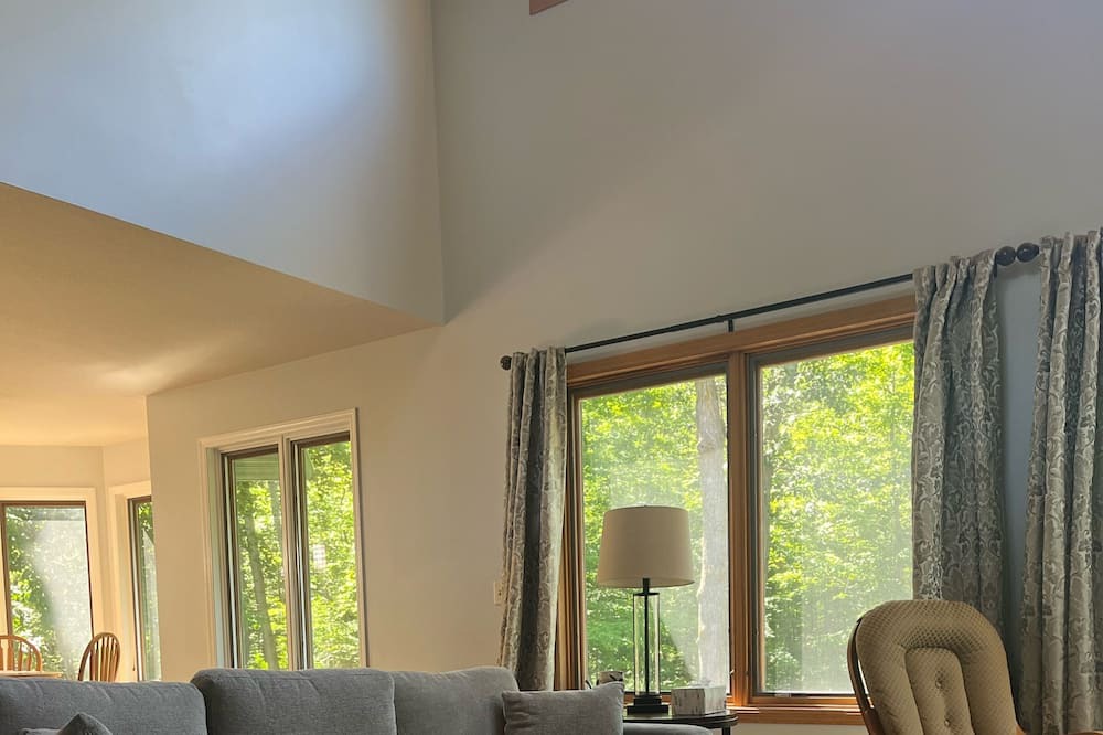 Photo of Livingroom in Brainerd