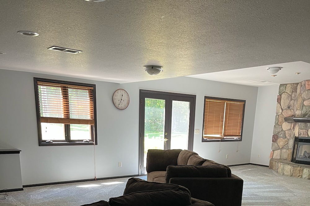 Photo of Livingroom in Brainerd