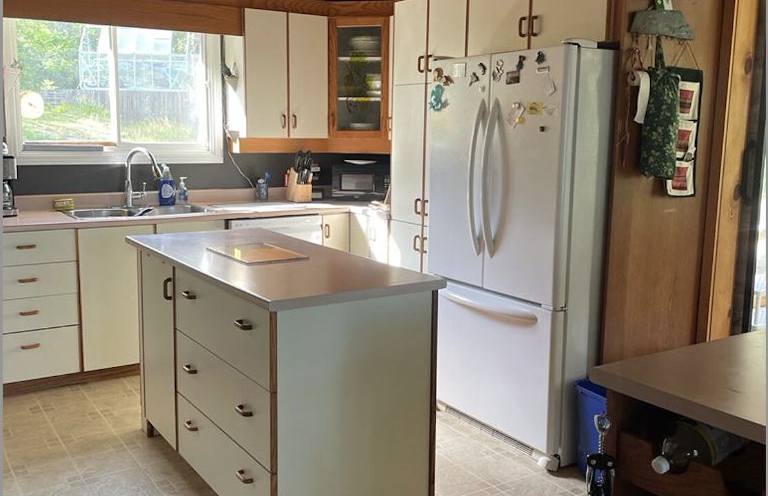 Photo of Kitchen in Central Frontenac