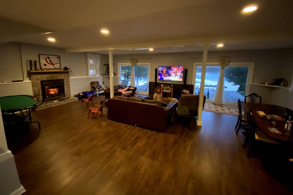 Photo of Livingroom in Kirkfield