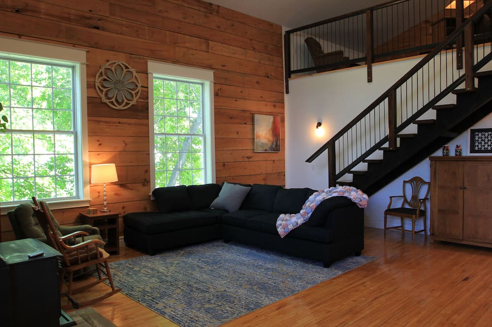 Photo of Livingroom in LaPorte