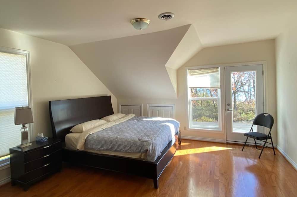 Photo of Bedroom in Fort Erie