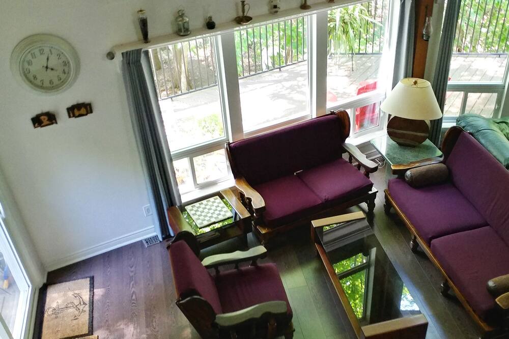 Photo of Livingroom in Rosseau