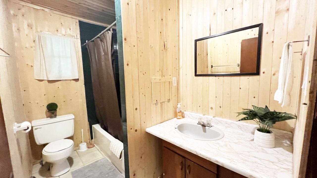 Photo of Bathroom in Sudbury District