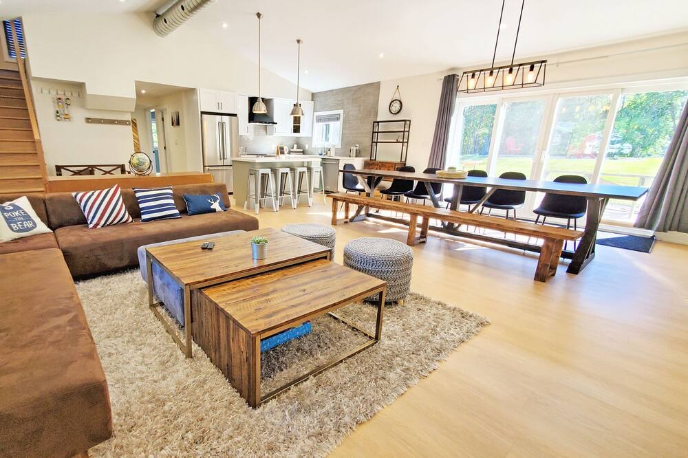 Photo of Livingroom in Virginia