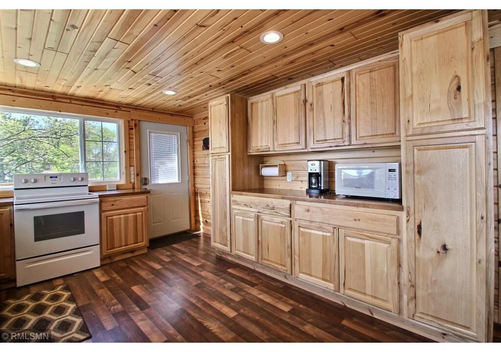 Photo of Kitchen in Maple Lake