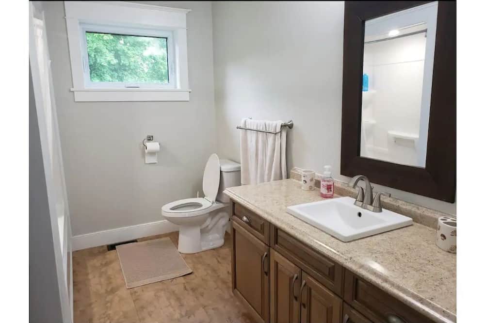 Photo of Bathroom in Rideau Lakes