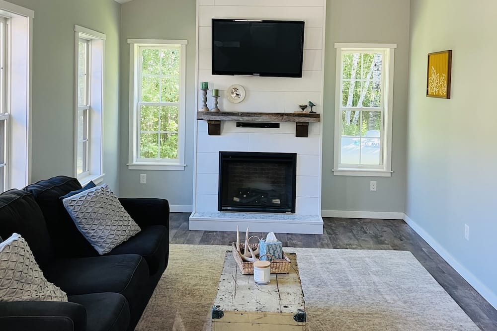Photo of Livingroom in Sturgeon Lake
