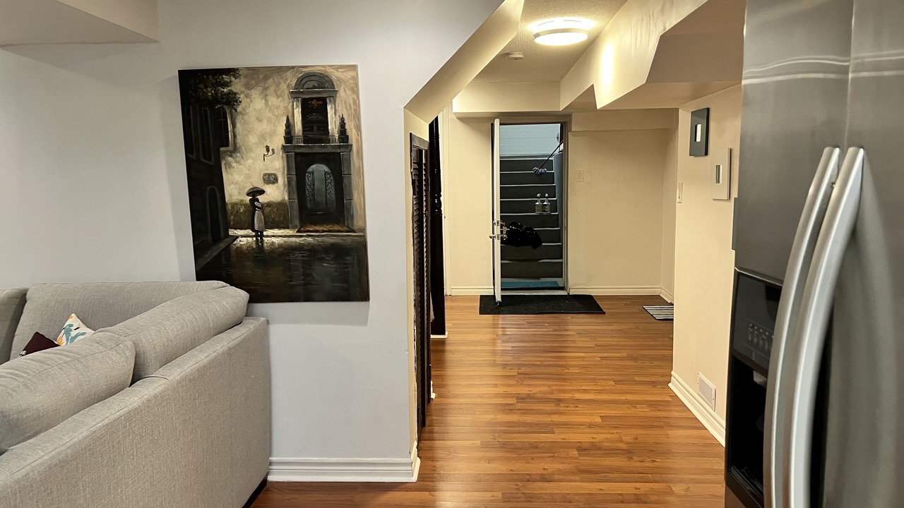 Photo of Livingroom in East Credit