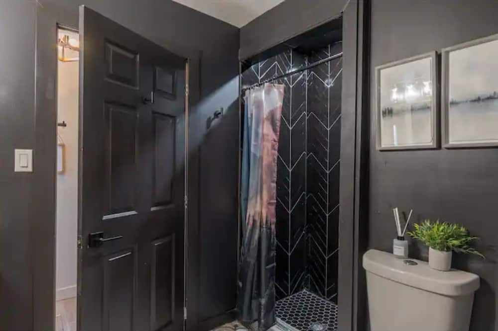 Photo of Bathroom in Roseneath