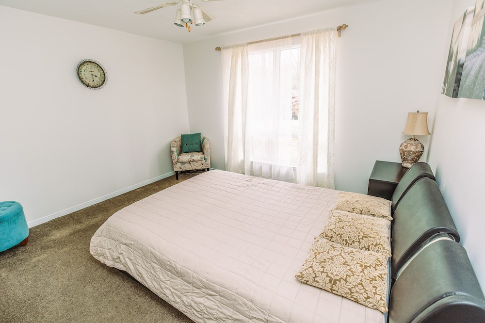 Photo of Bedroom in Tiny
