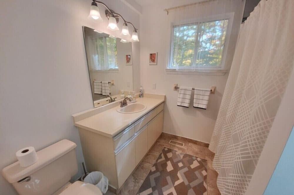 Photo of Bathroom in Tiny