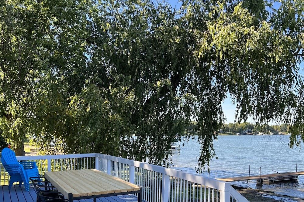 Photo of Patio Balcony in Lindstrom