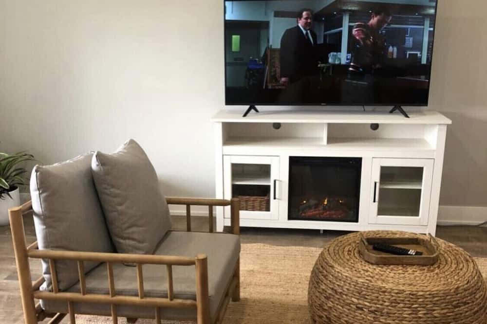Photo of Livingroom in Owen Sound