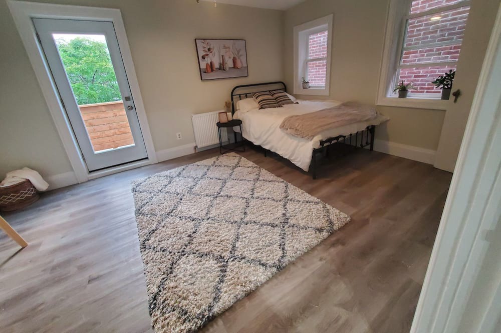 Photo of Bedroom in Riverdale