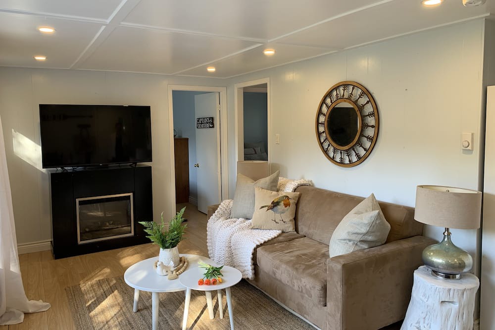 Photo of Livingroom in Huntsville
