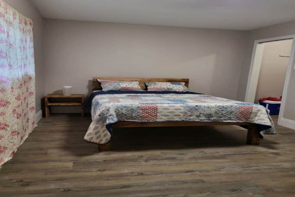 Photo of Bedroom in Washago