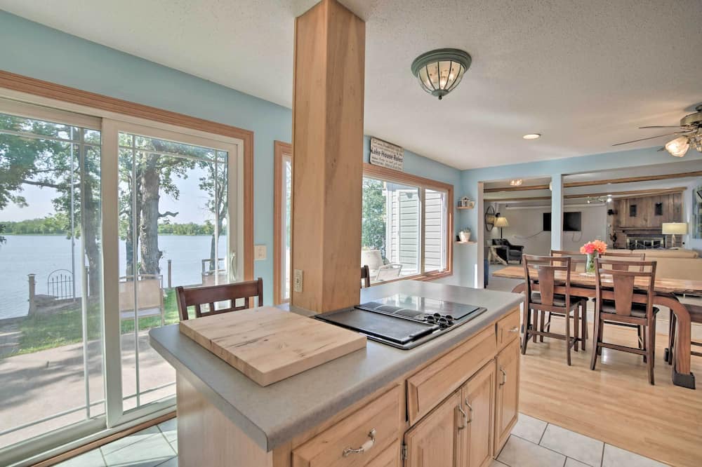Photo of Kitchen in Richwood