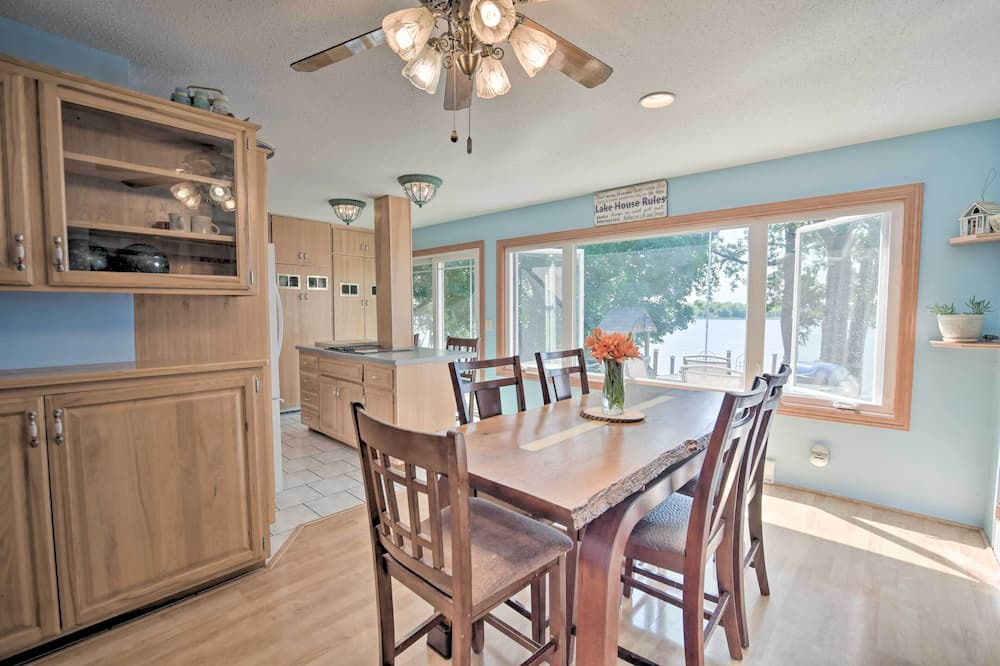 Photo of Livingroom in Richwood